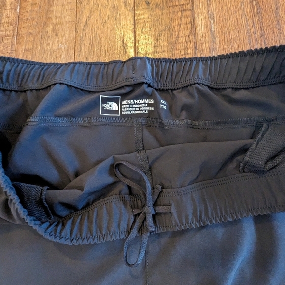The North Face black Wander shorts, mens XXL new with tags - Picture 11 of 11